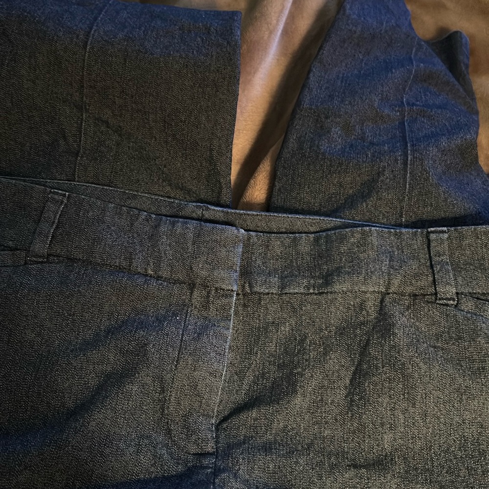 Van Heusen size 12 short - very classic design